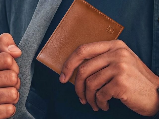 The BET Wallet - World's slimmest zero compromise wallet